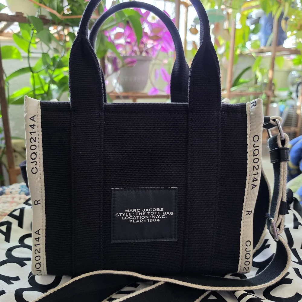 Marc Jacobs Black and White Canvas Mini Tote Bag - Picture 2 of 11
